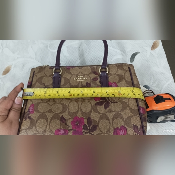 Authentic Coach Mini Surrey Carryall:Signature Canvas in Victorian Floral Print - Picture 15 of 15